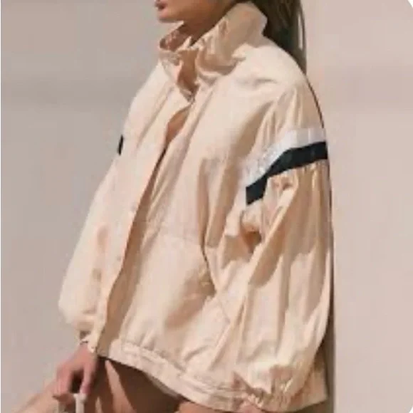 💋NWT💋Free People Cream Bomber‎ Jacket with Black and White Stripes 030 - Picture 1 of 6